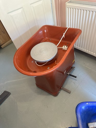 Milacron red potters - red, mate